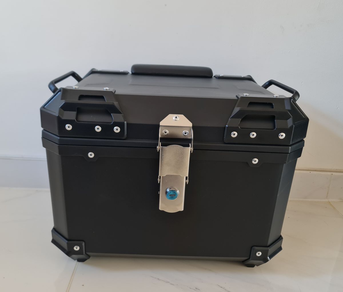 Universal 45L Motorcycle Scooter TopBox Case + Pillion Back-Rest & Fitting Kit
