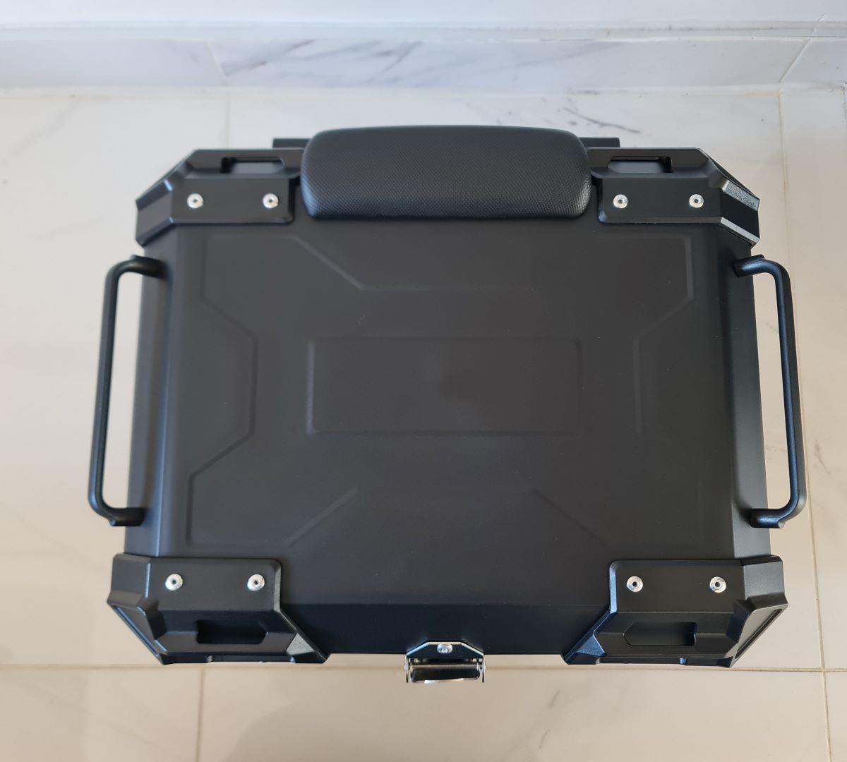 Universal 45L Motorcycle Scooter TopBox Case + Pillion Back-Rest & Fitting Kit